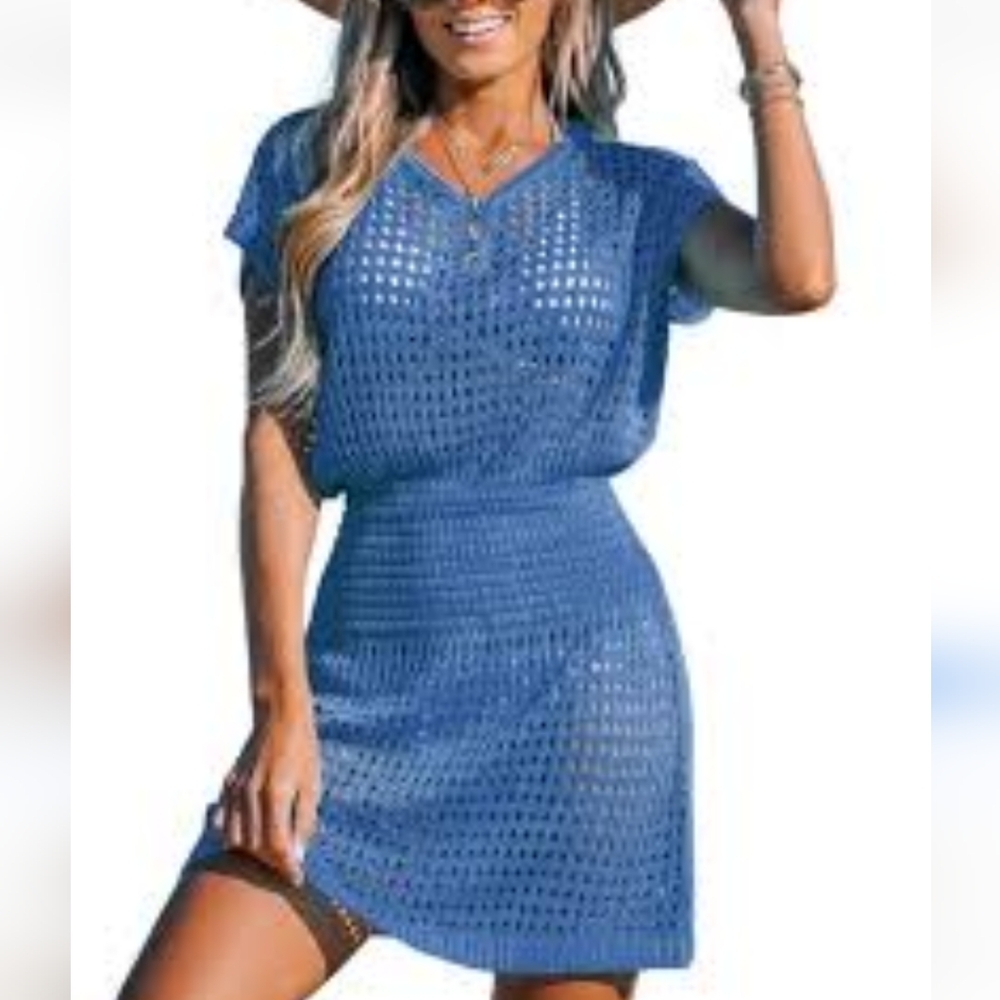 NWT Cupshe crochet bathing suit cover up size M n pretty blue!